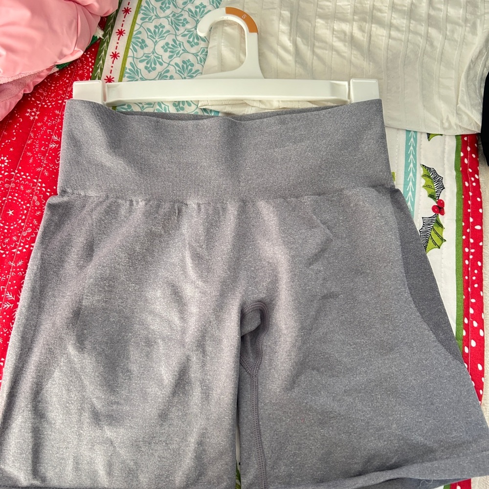 NVGTN Women's Gray Bike Shorts
